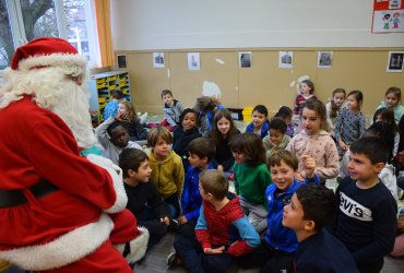 PÈRE NOËL DANS LES ÉCOLES ET ACCUEILS DE LOISIRS